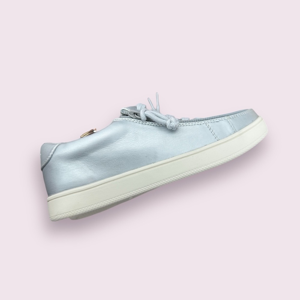 Like New Women’s Billy Footwear Silver Metallic Shoes With Box Size 6 Wide - Picture 8 of 12